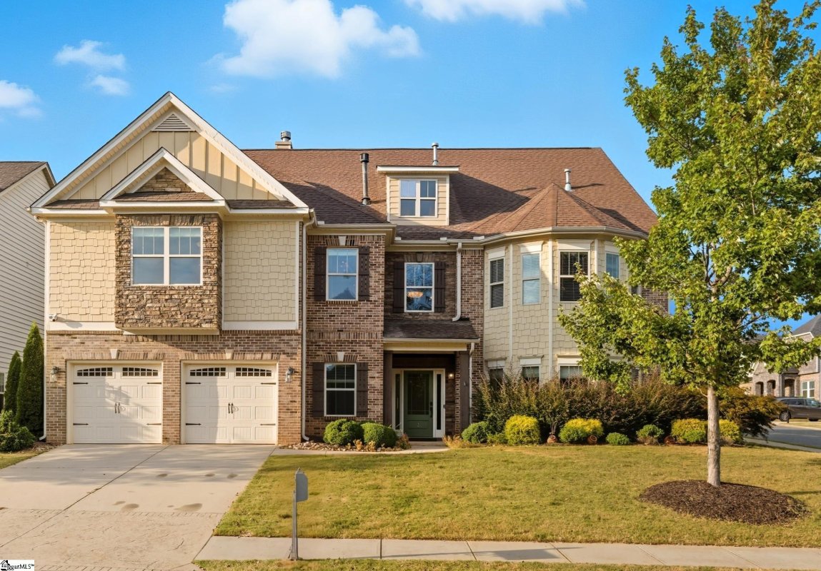2 Quiet Creek Court