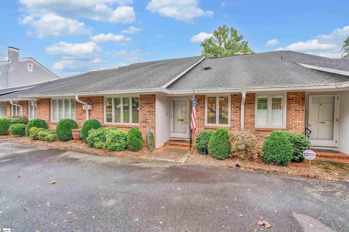 533-B Otis Boulevard