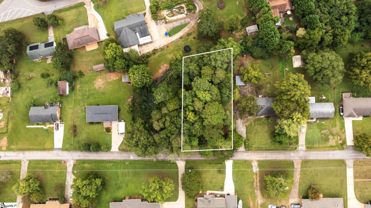 11 Knollview Drive