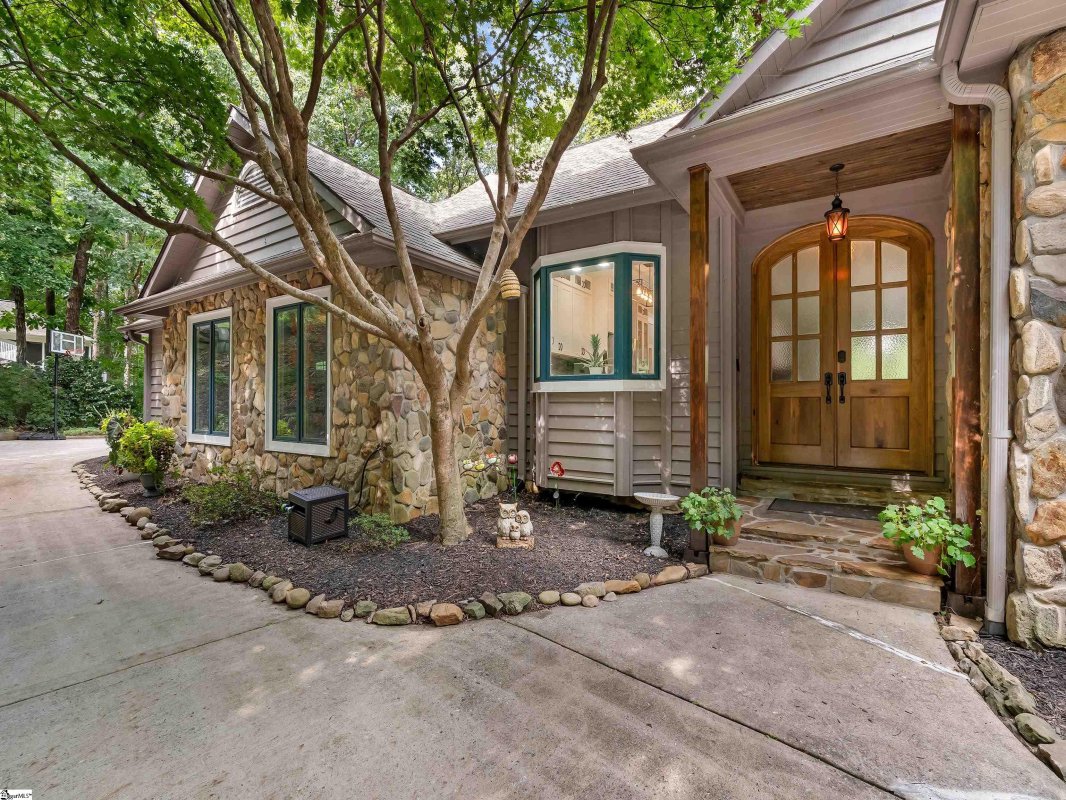 119 Foxboro Road