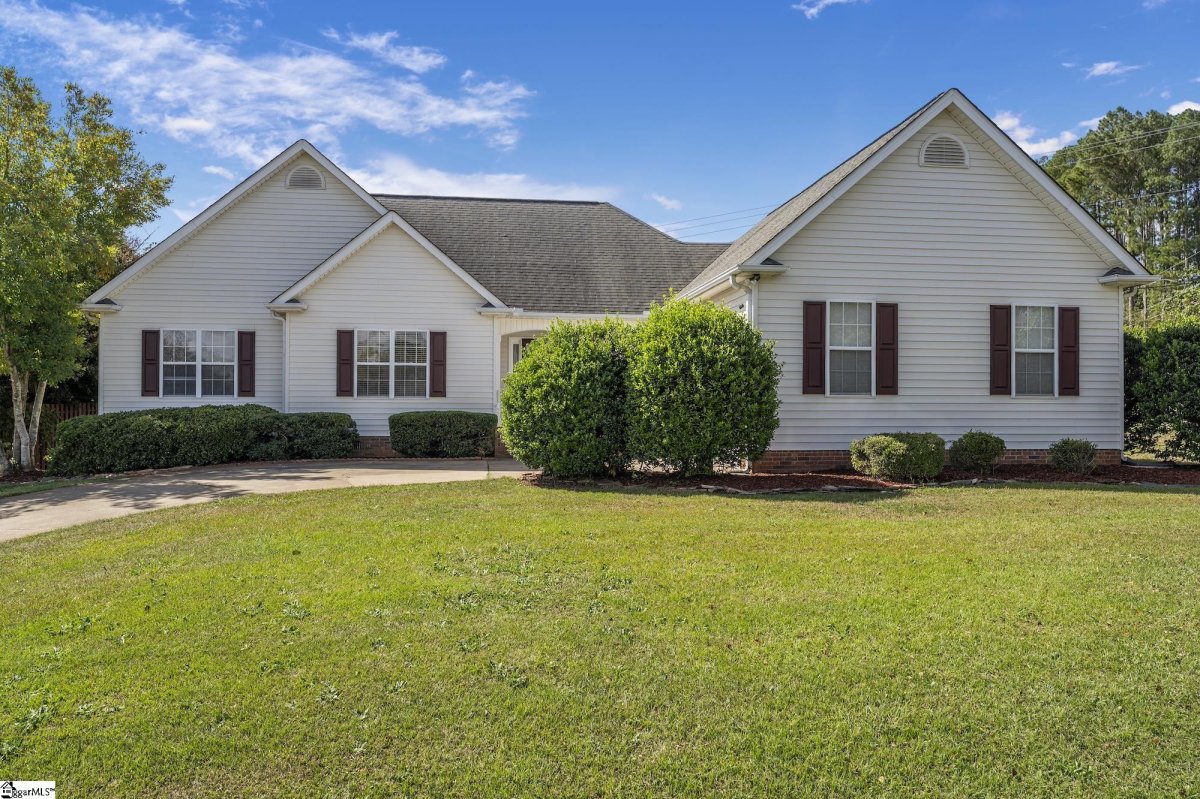 105 Laurens Court
