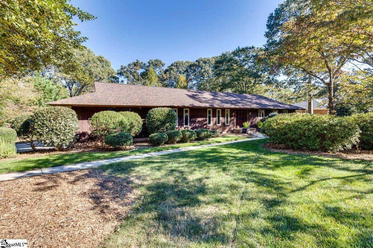 5 Freeport Drive