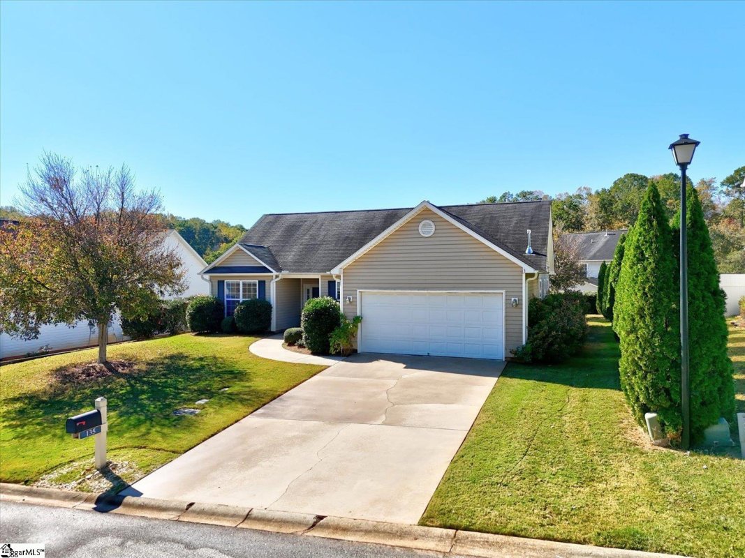 135 Fledgling Way