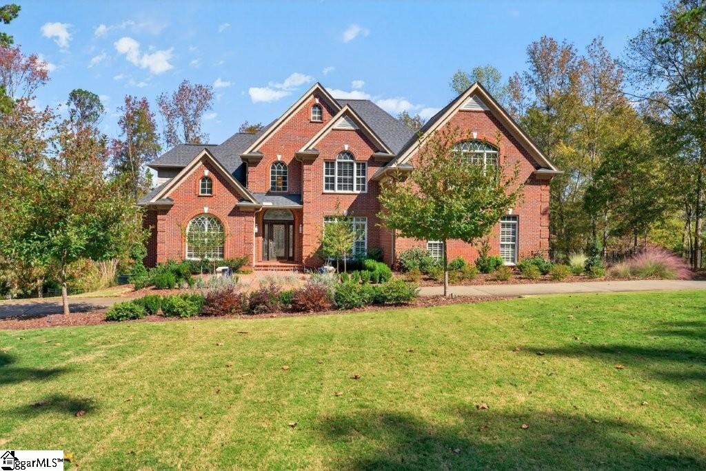 823 Inverness Circle