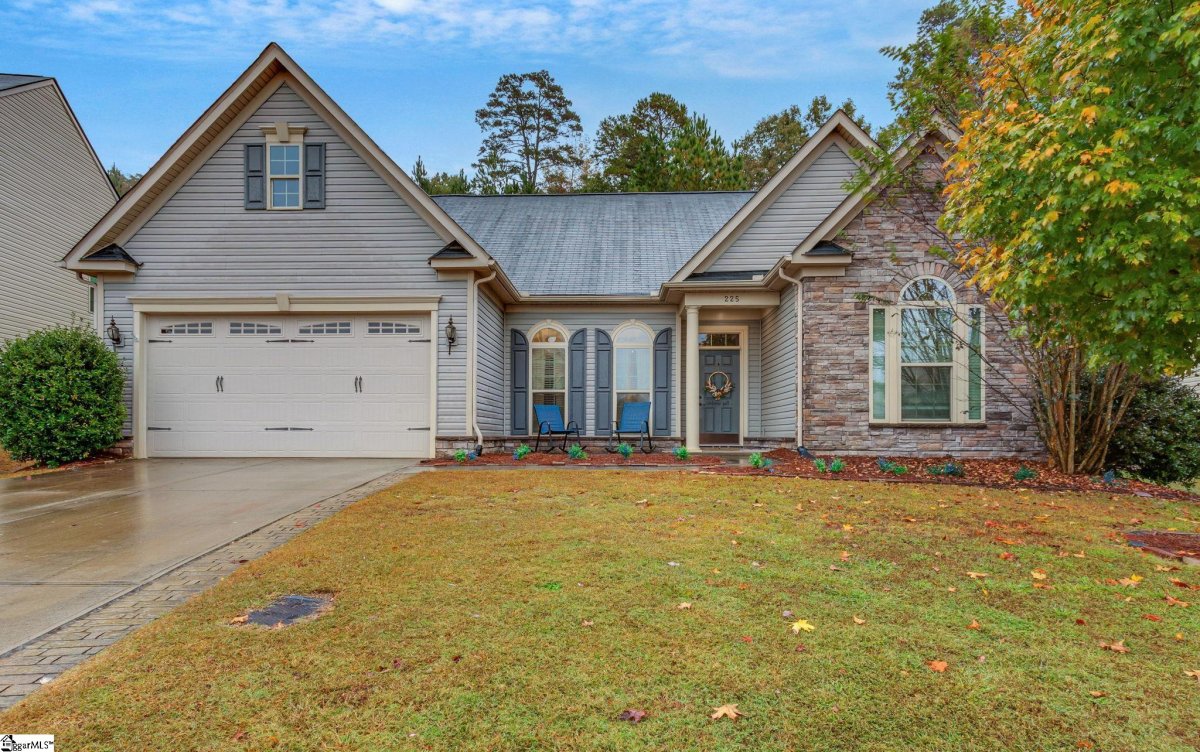 225 Creekside Way