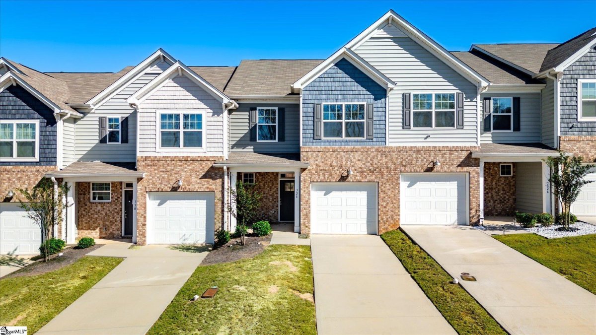 328 E Compass Way