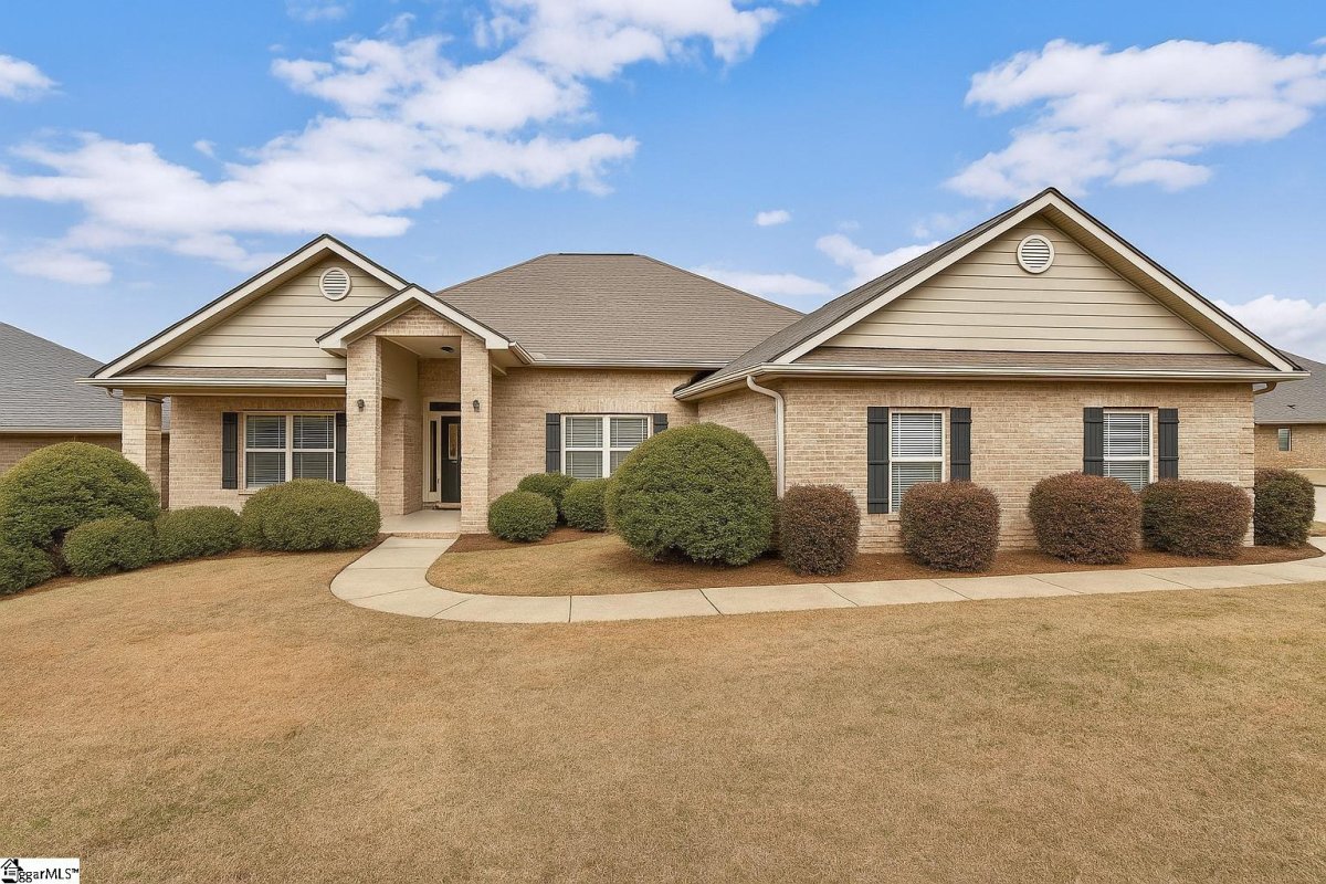 200 Ducktrap Court