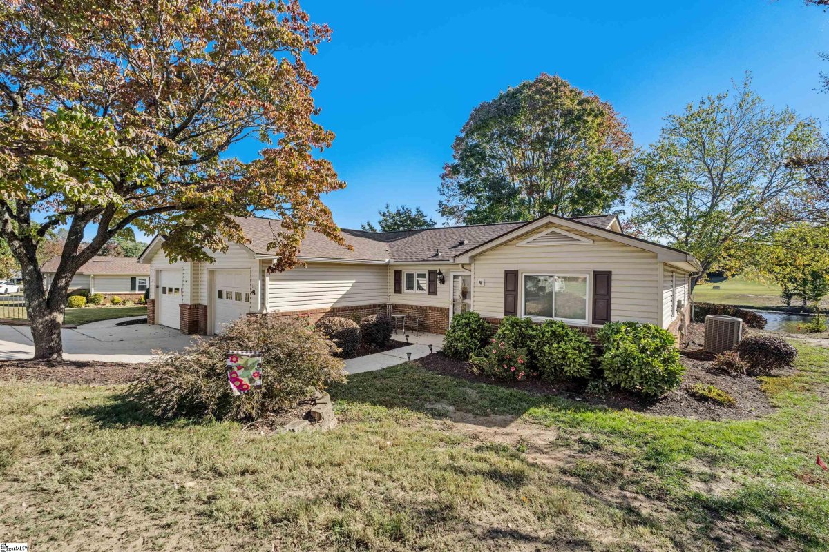 103 Lakeside Court