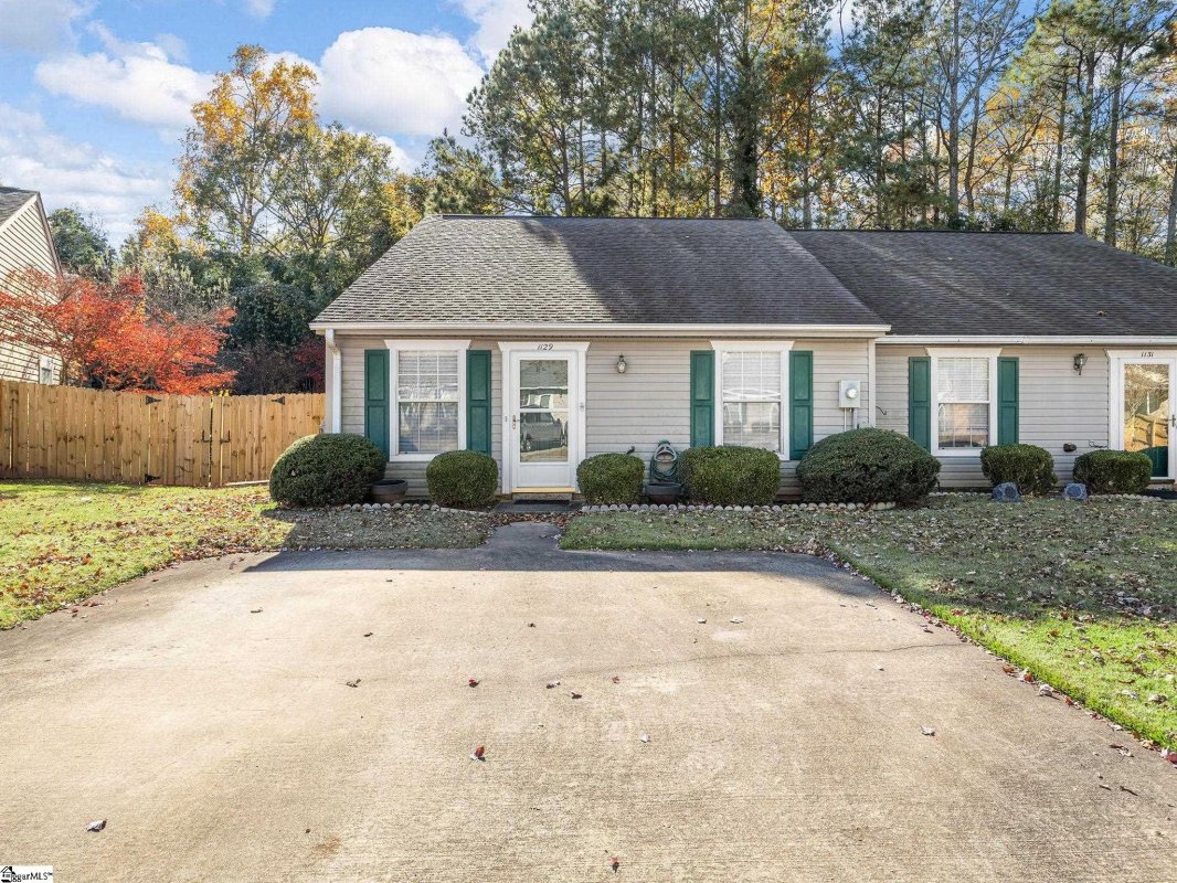 1129 Webber Way