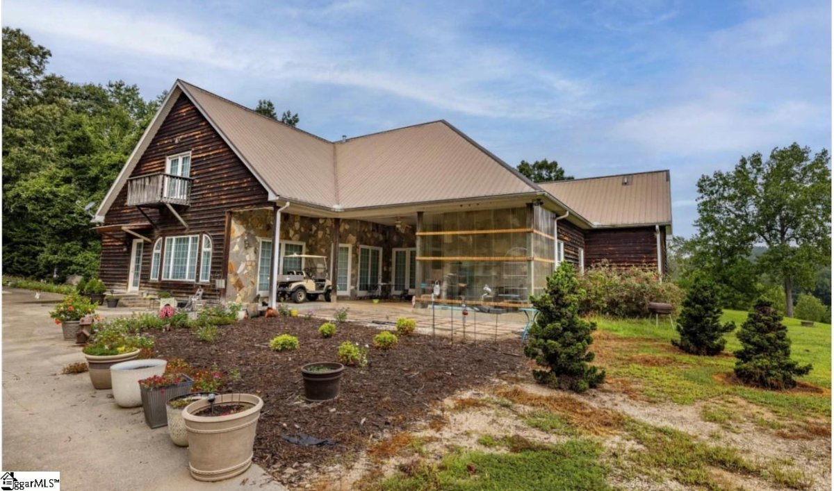120 Lonesome Valley Road