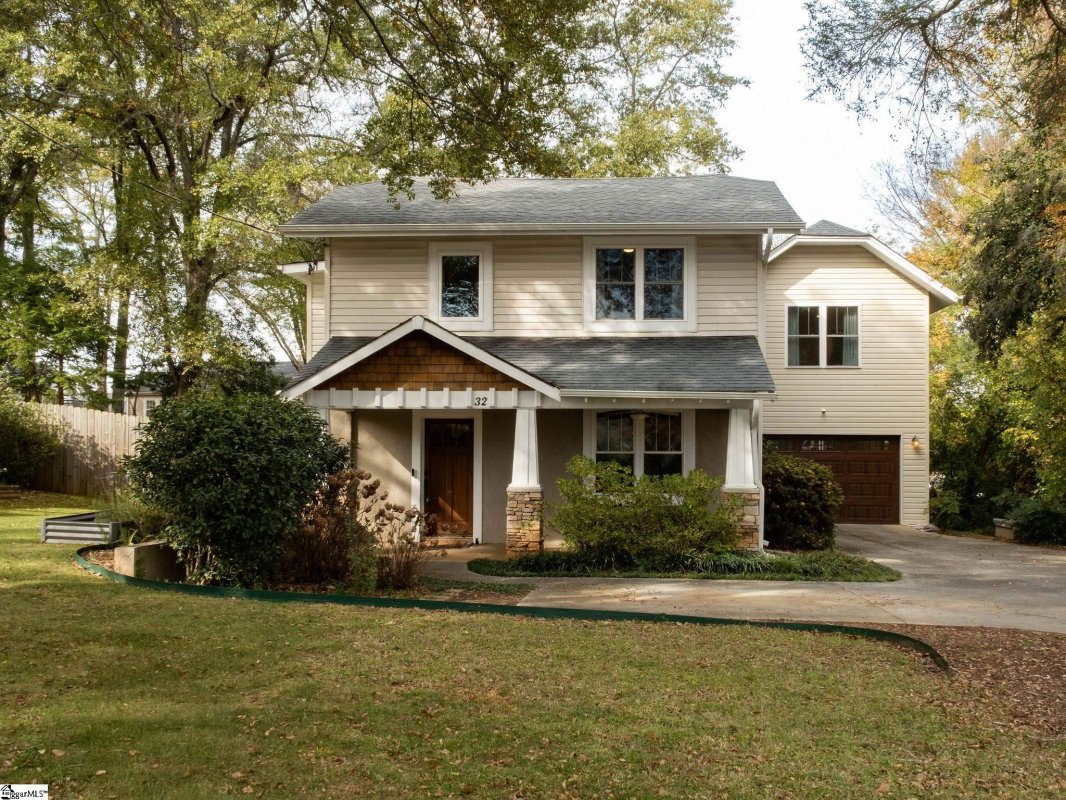 32 Blair Street