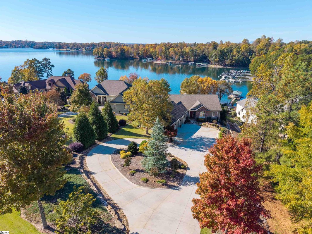 802 Clifton Court