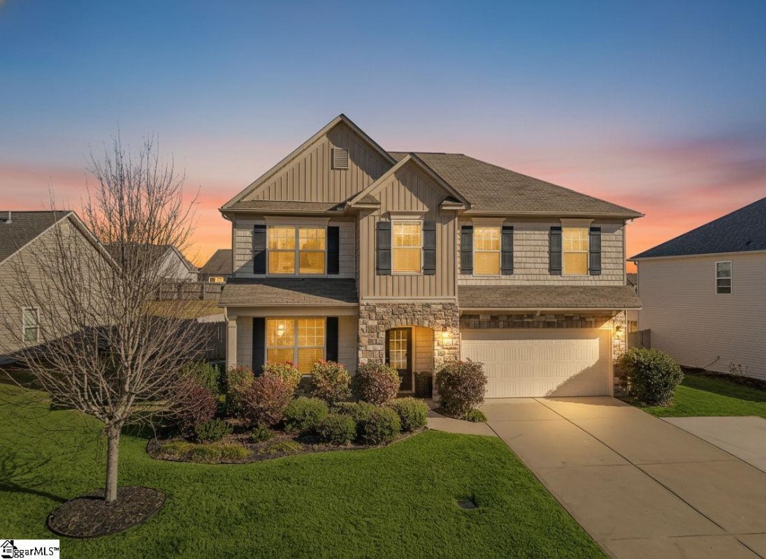 105 Amherst Way