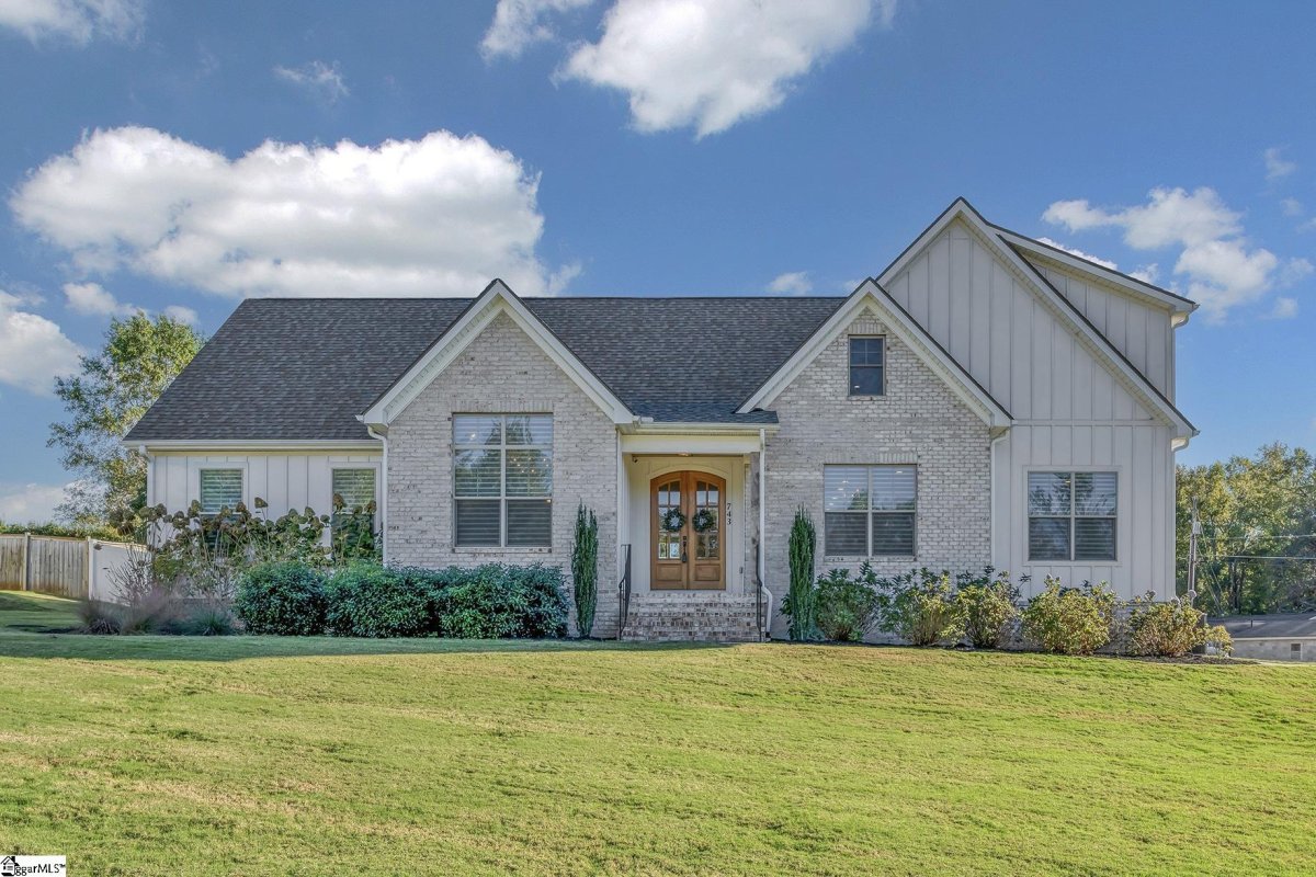 743 Brookdale Drive