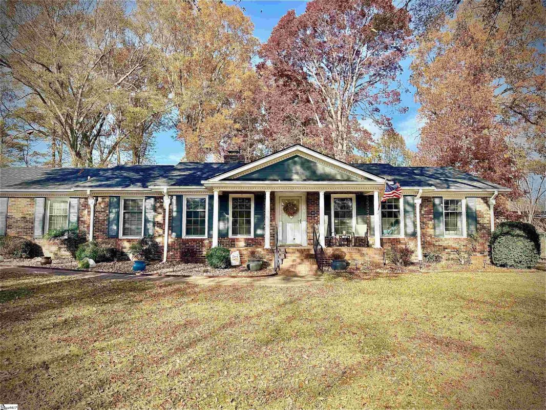105 Hillpine Drive