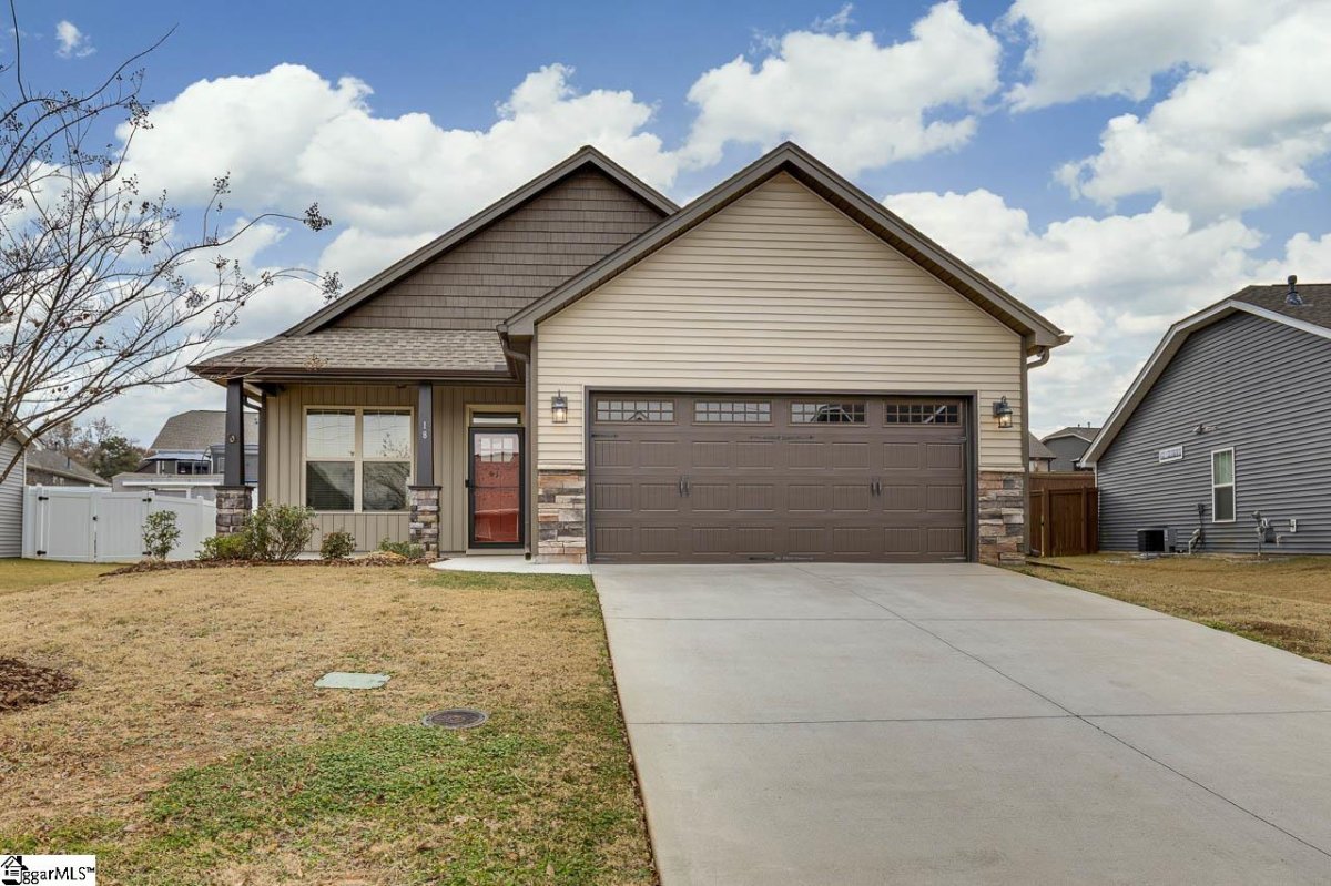18 Forest Ridge Way