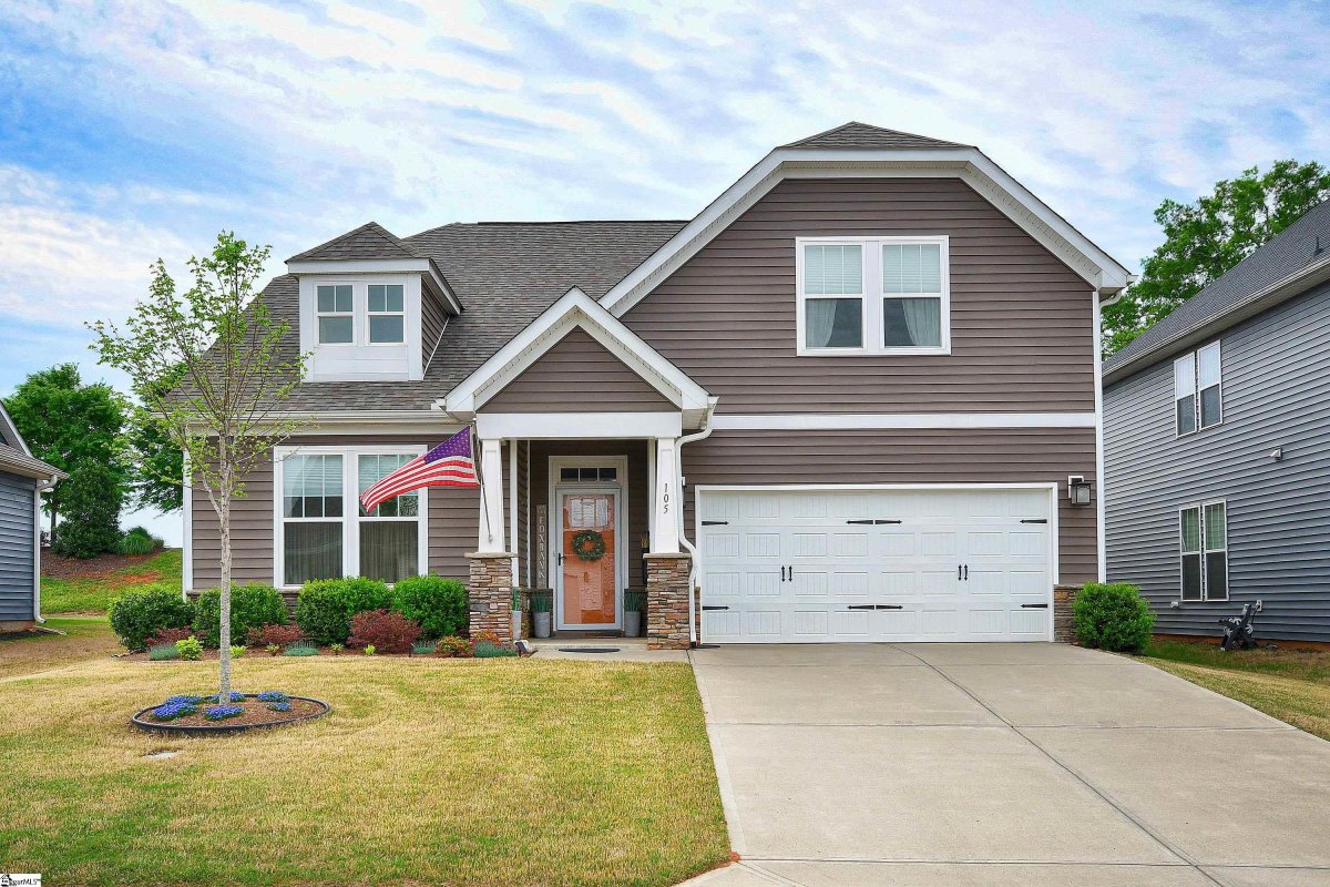 105 Foxbank Circle