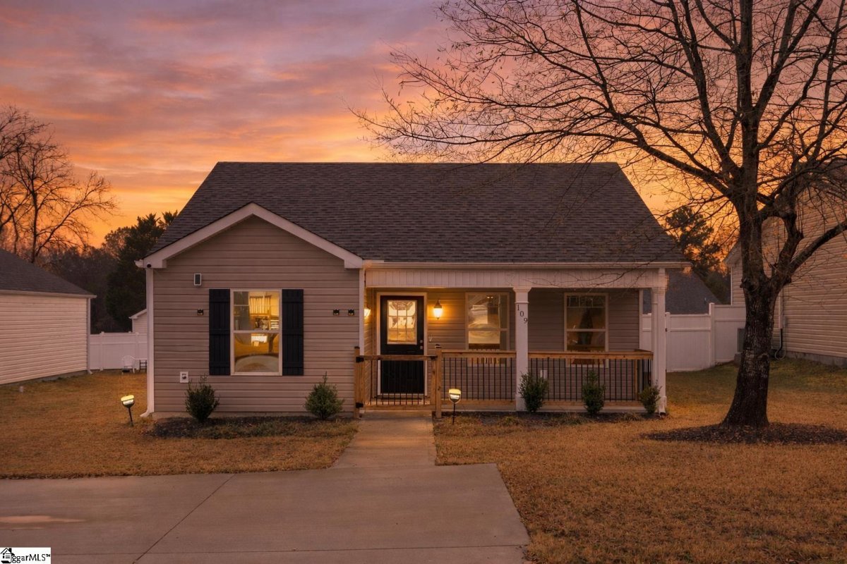 109 Colleton Lane