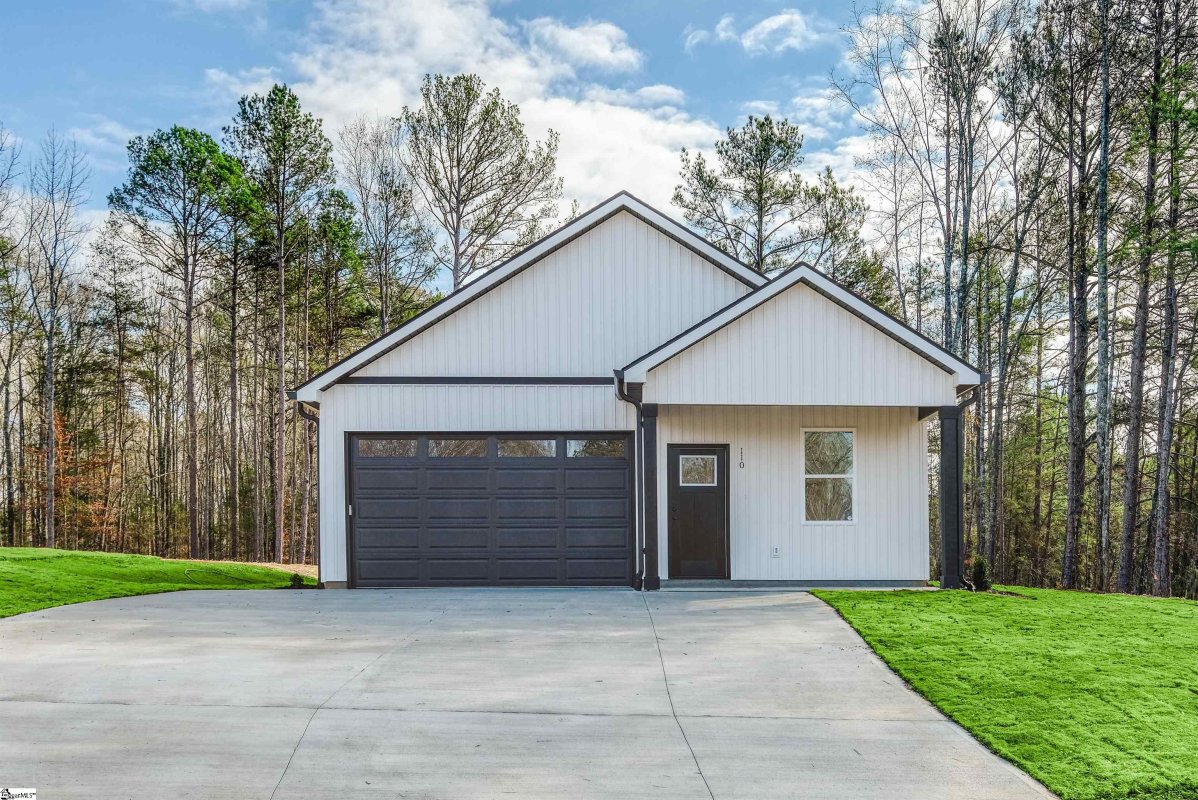10 Pine Drive