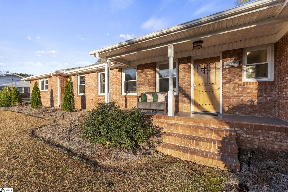 429 Pelzer Highway