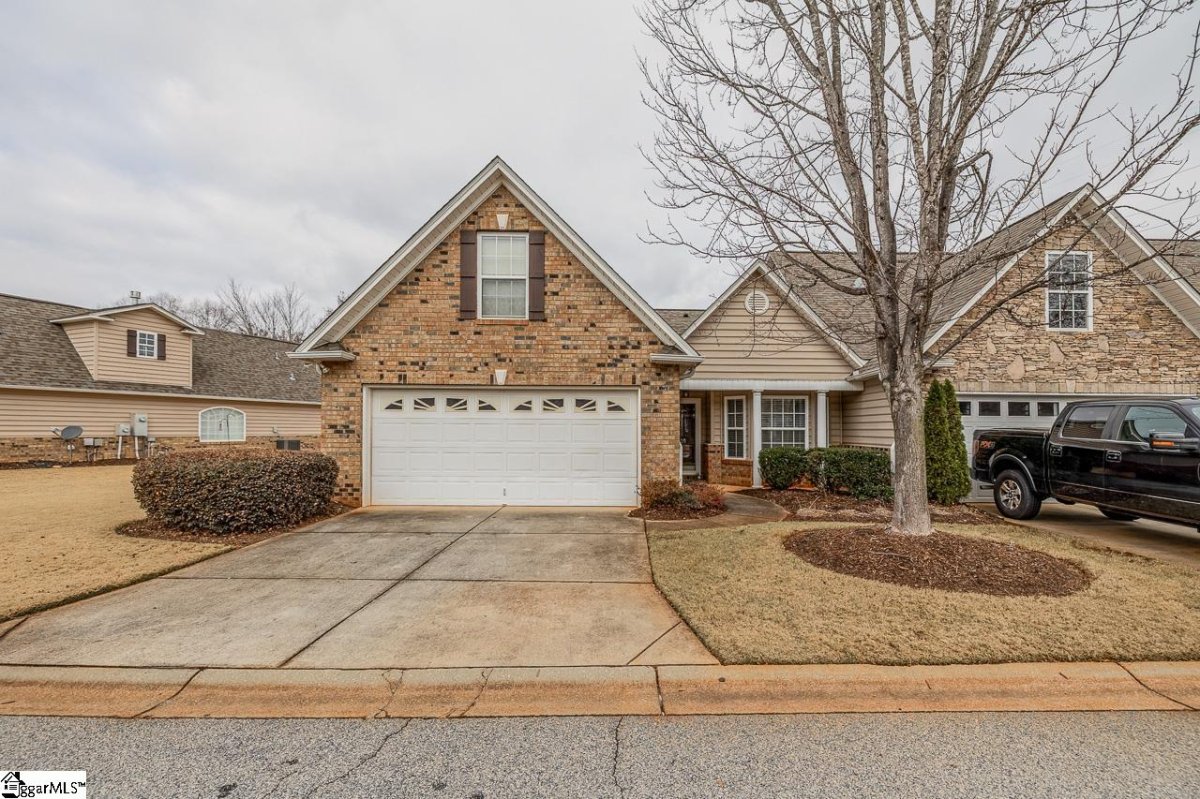 309 Hillsdale Drive