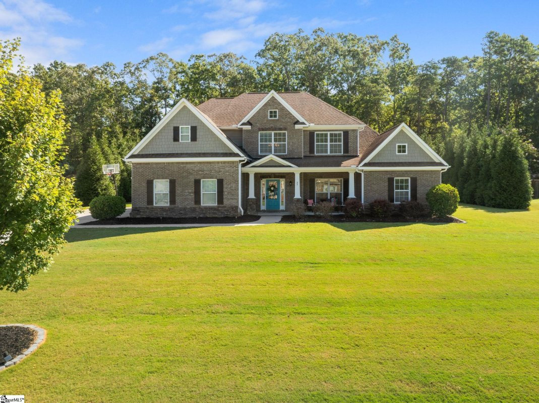 27 Laurelhart Lane
