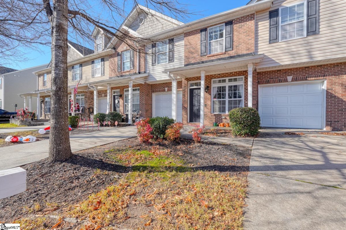 438 Woodbark Court