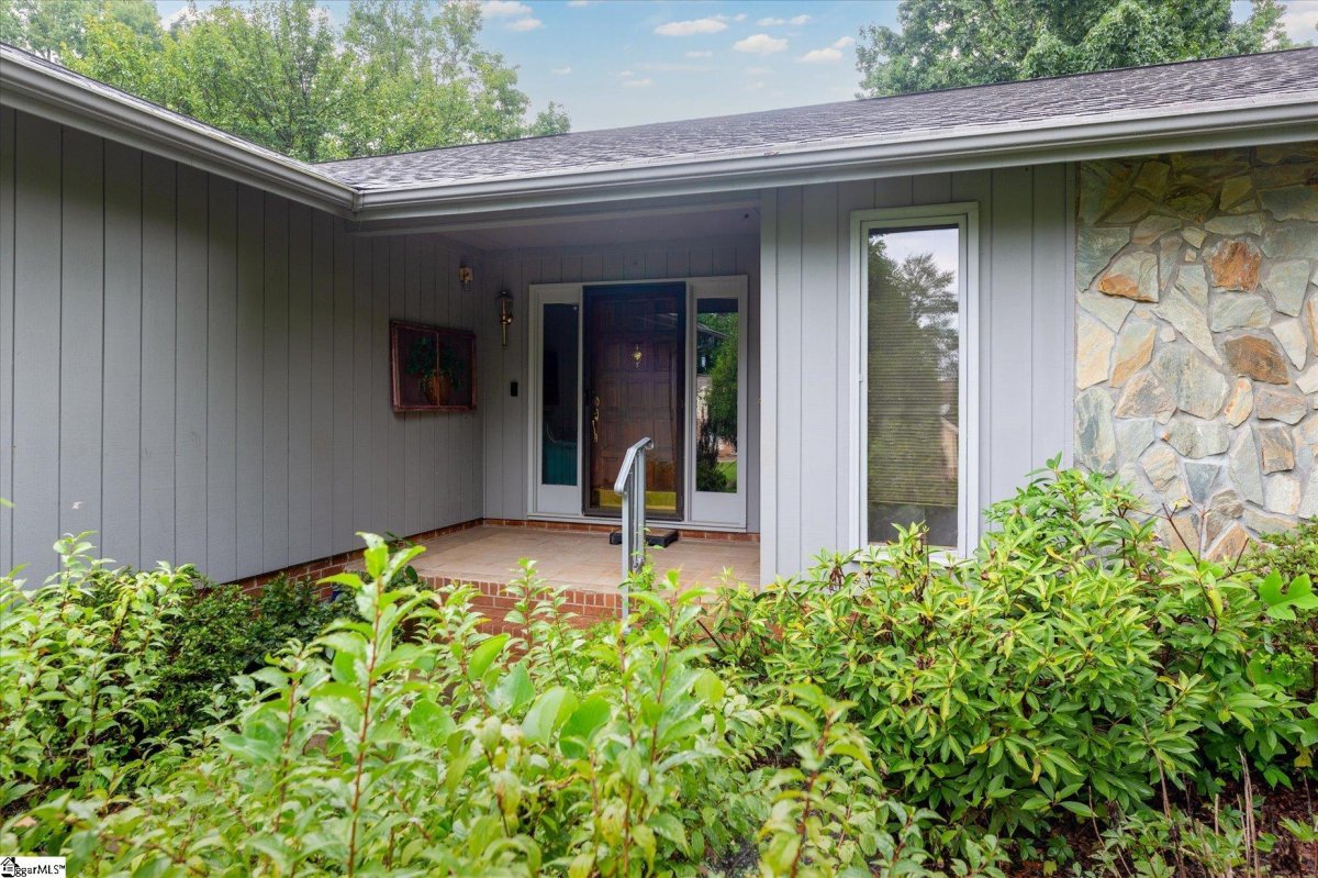 3 Fox Ridge Point
