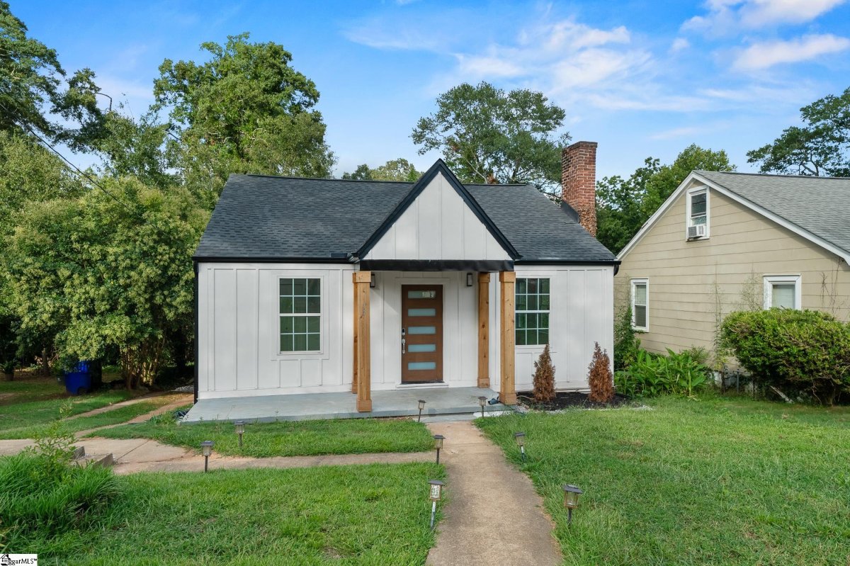 14 Hawthorne Lane