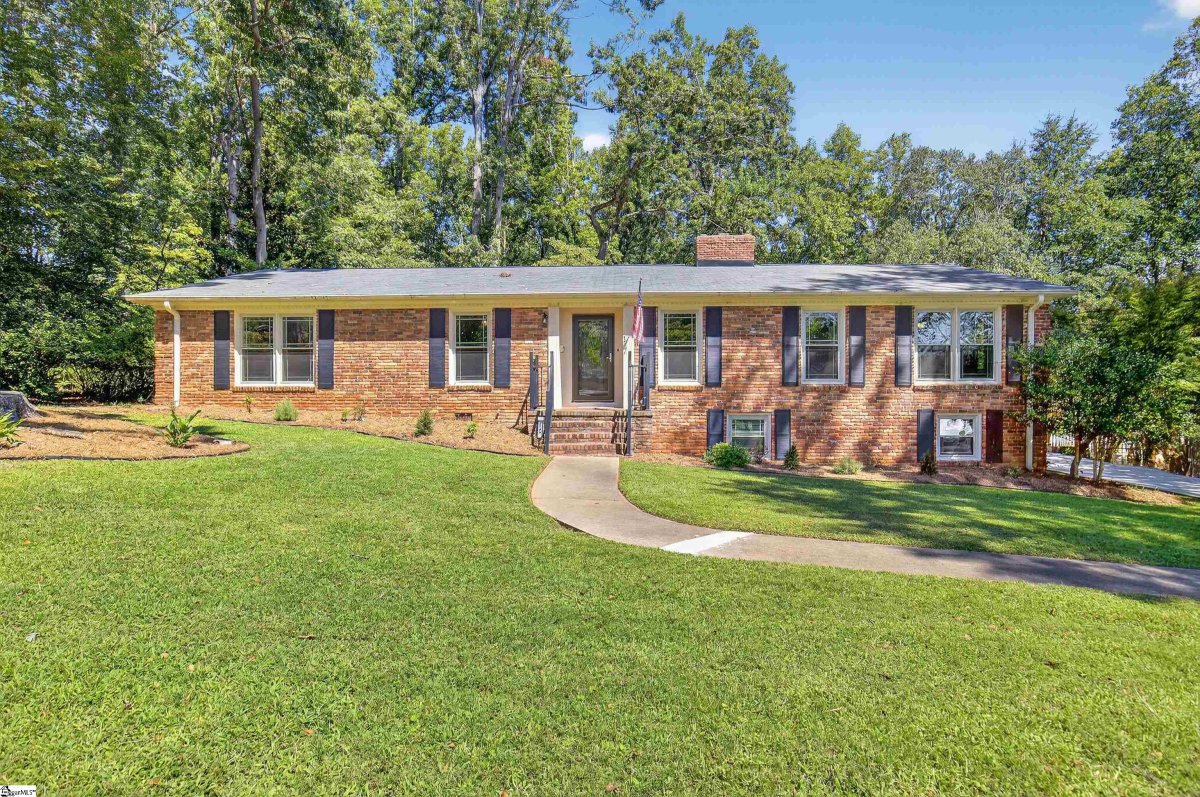 147 Hillbrook Drive