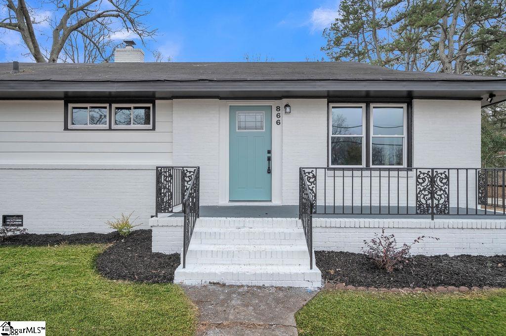 866 Pine Creek Drive