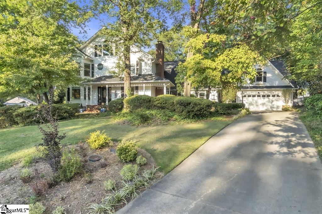 109 Comstock Court