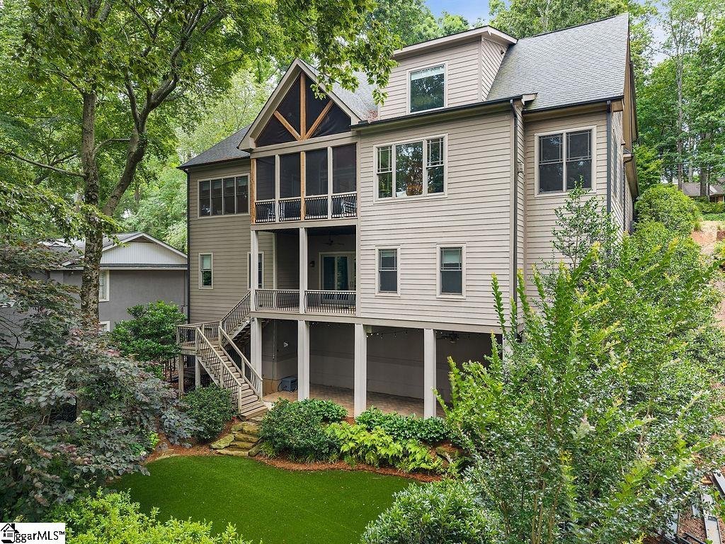 341 Riverside Drive