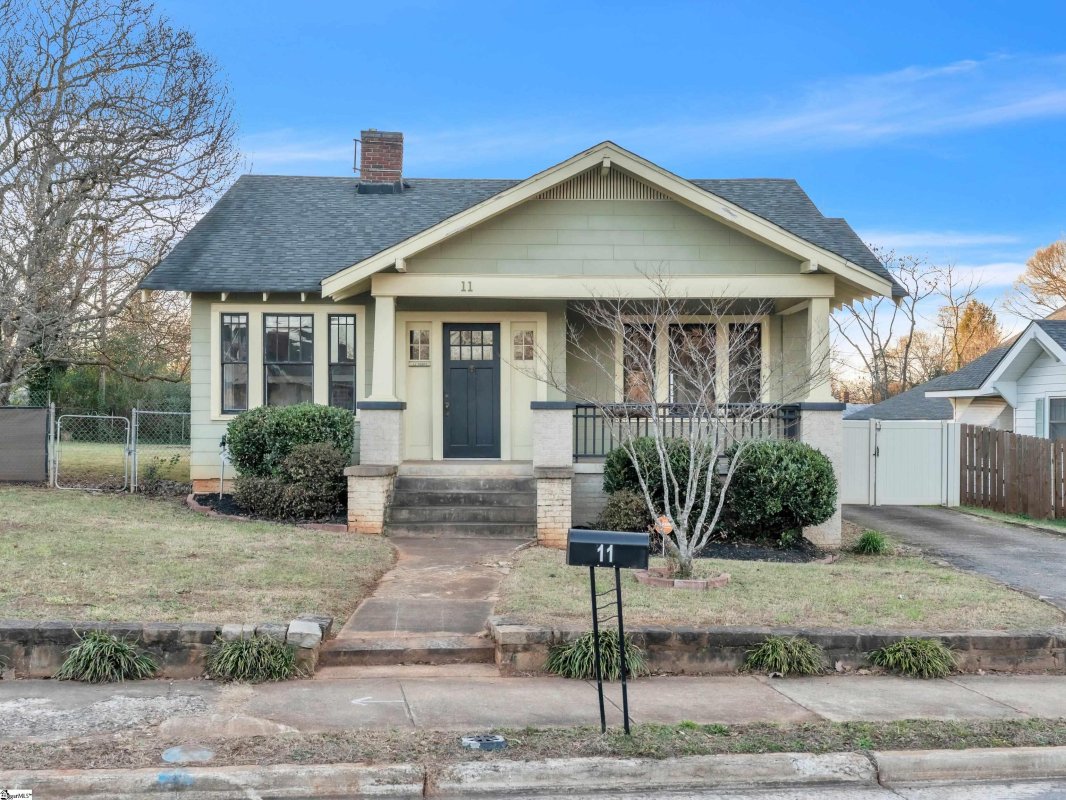 11 Perry Road