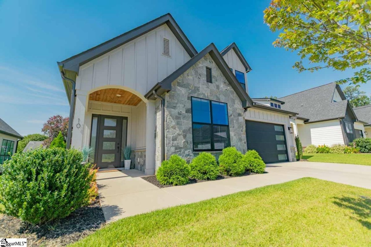 10 Waterville Way
