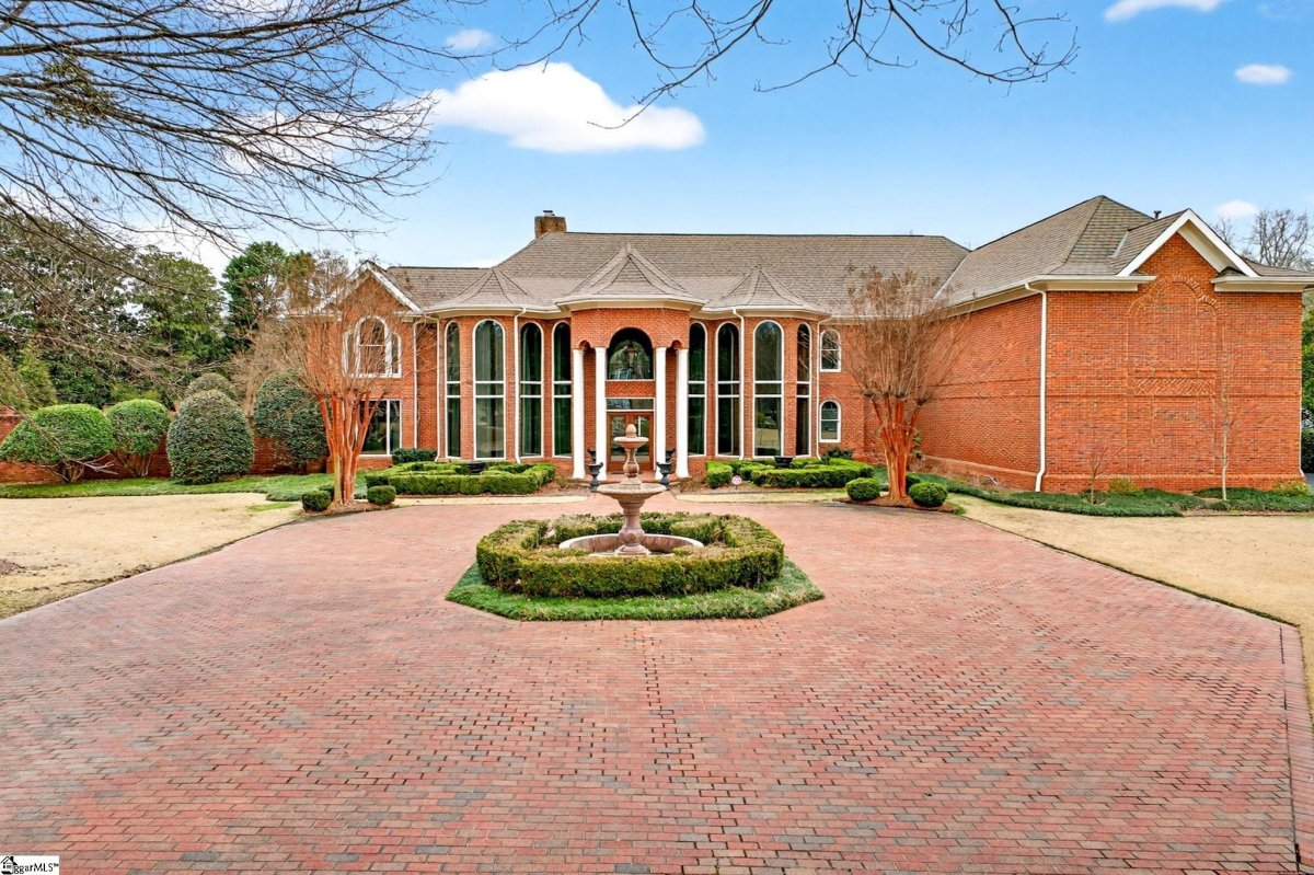 101 Tuscany Way