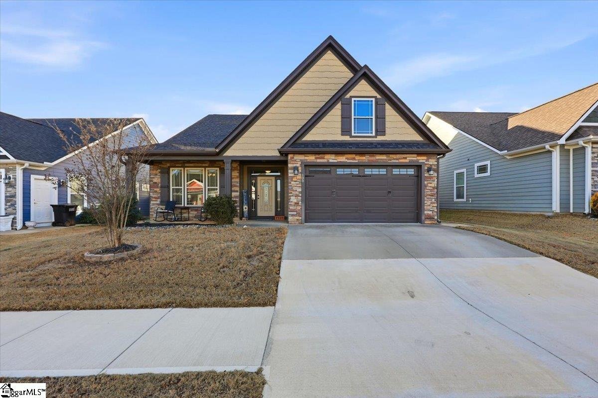 100 Marshfield Trail