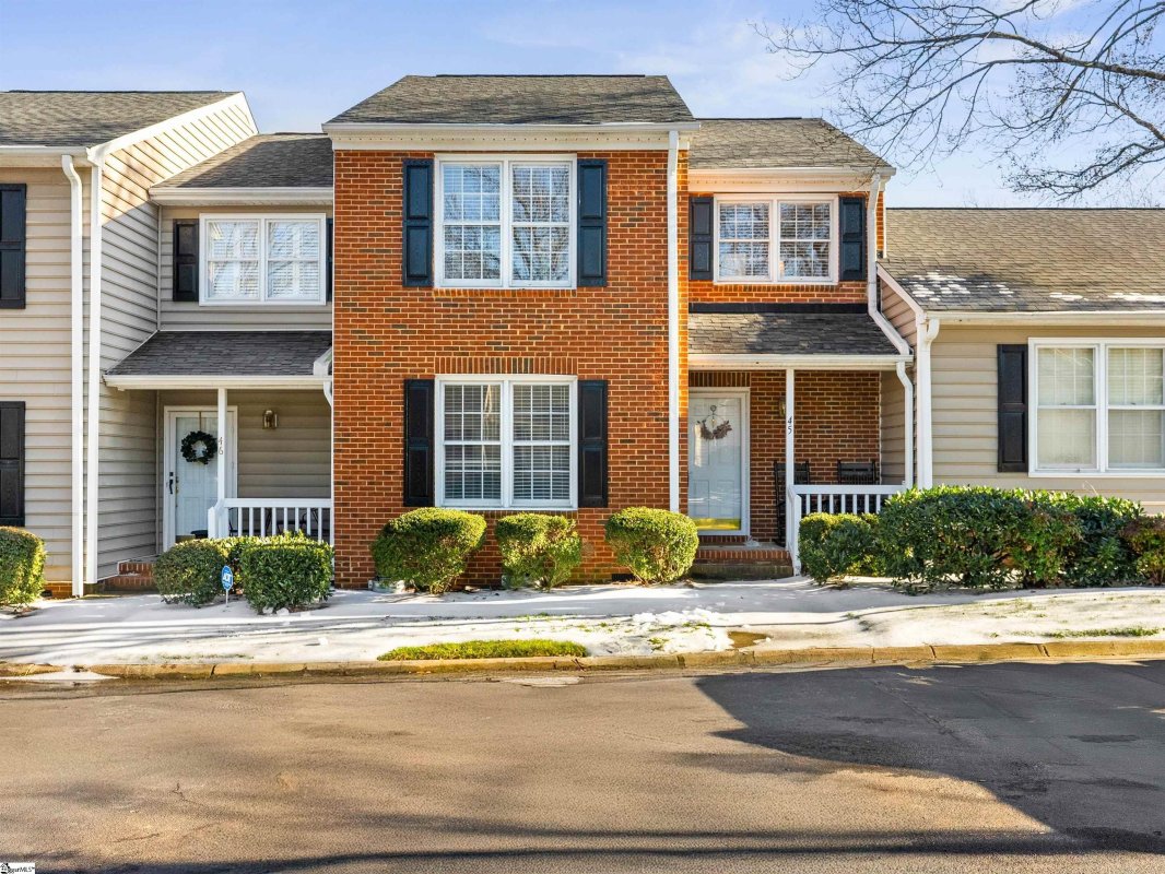 40 Wood Pointe Drive Unit 45