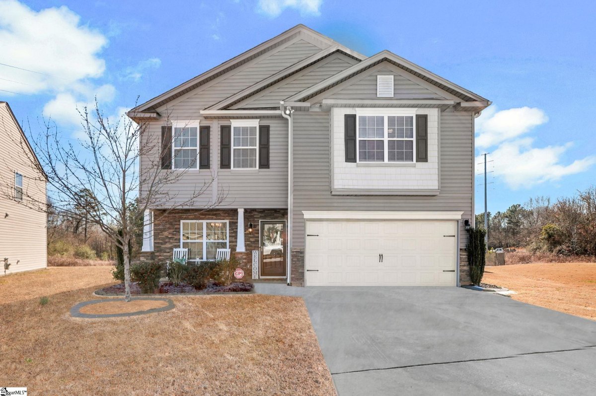 208 Addlestone Circle