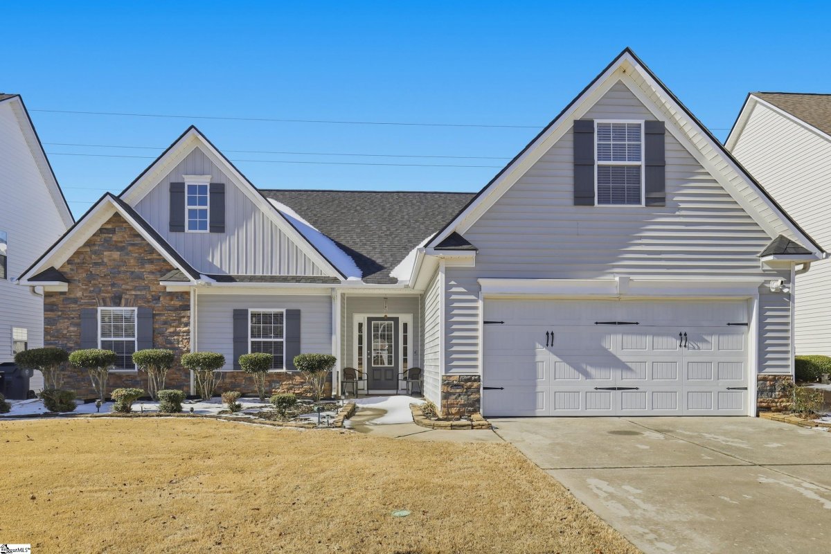 124 Ashington Drive