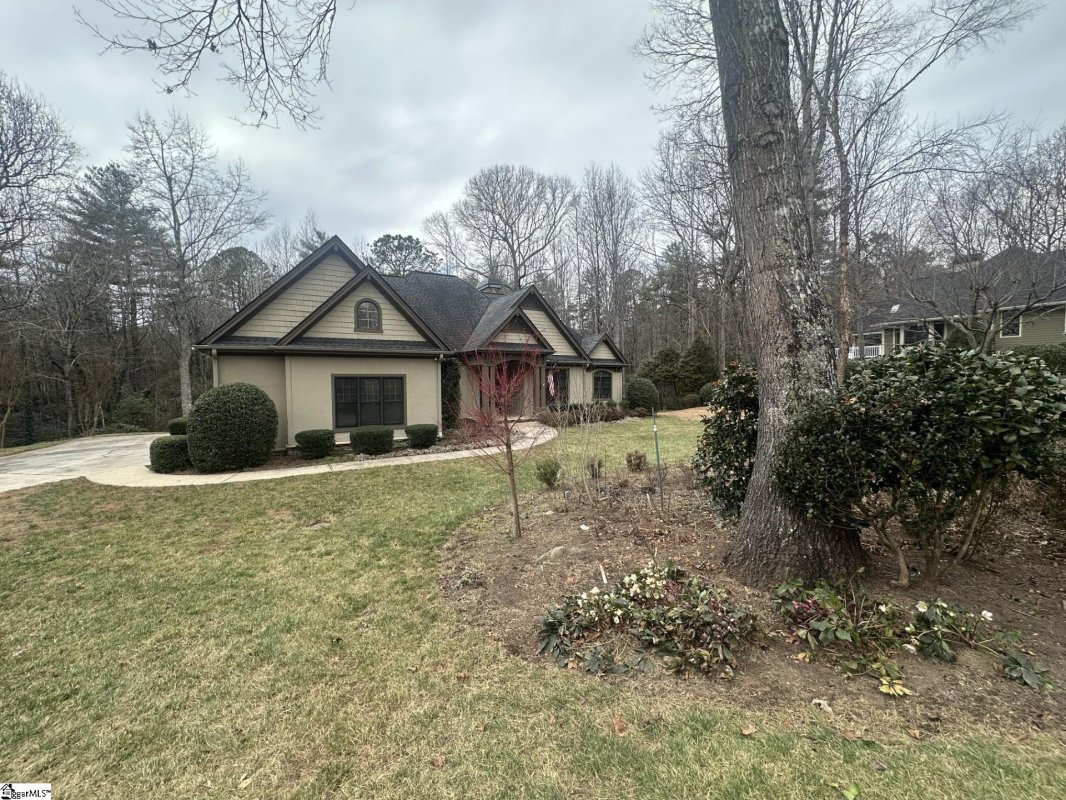 2 Rose Thorn Court