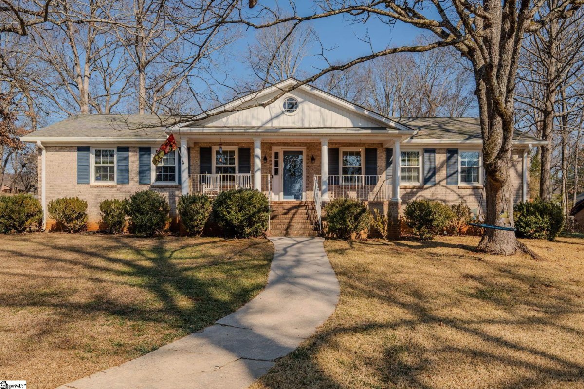 104 Winsford Drive