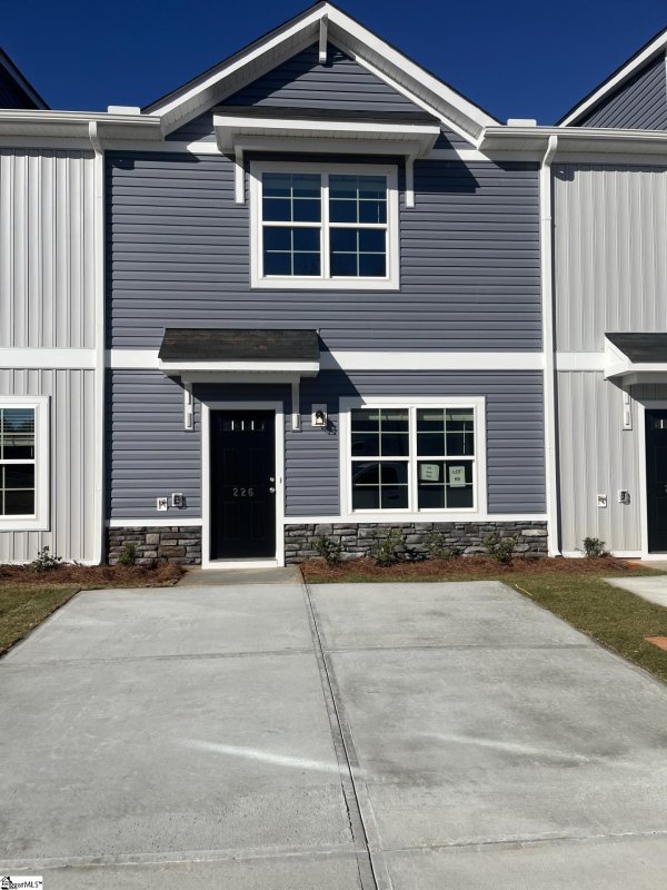 410 Speyside Lane