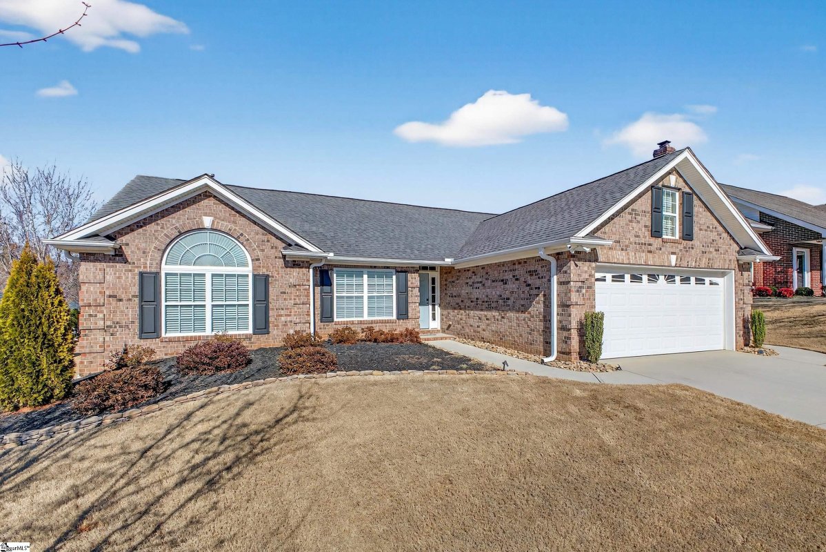 11 Cedarcrest Court