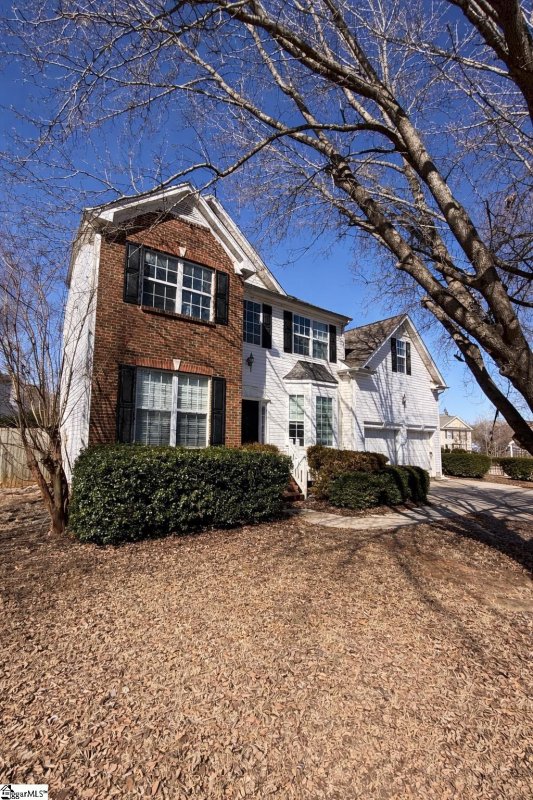 9 Bluff Ridge Court