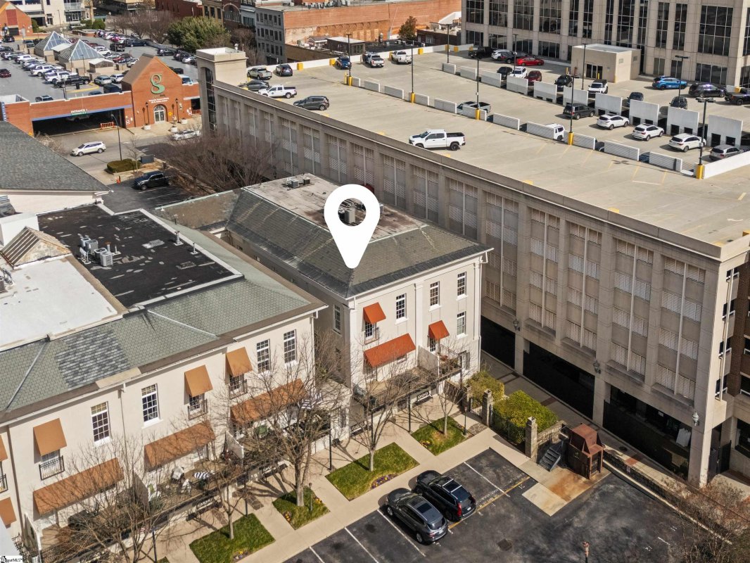 100 W Court Street Unit 3L And 3M
