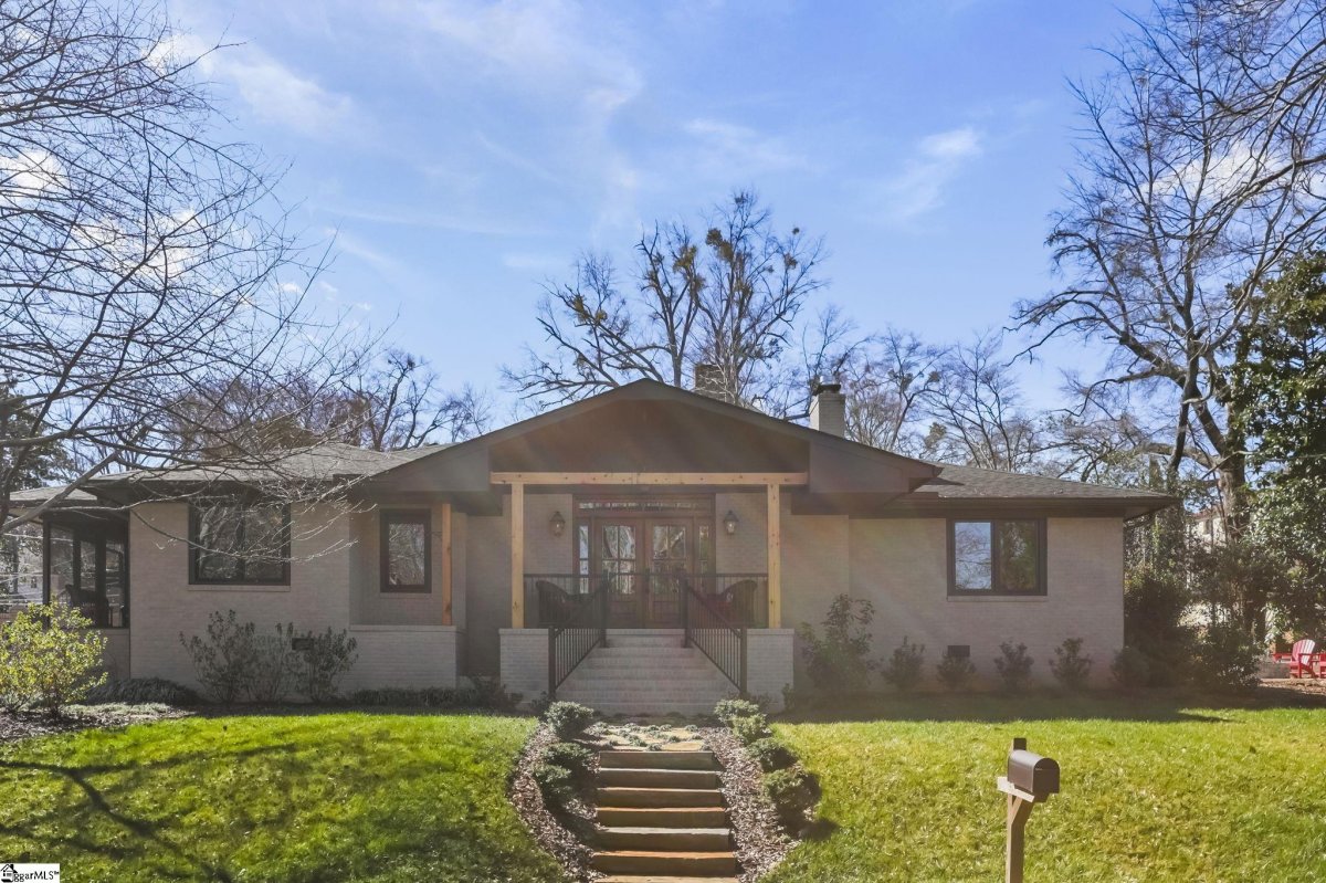 4 E Montclair Avenue
