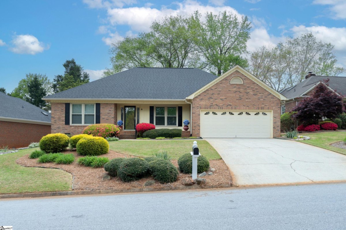 109 River Oaks Road