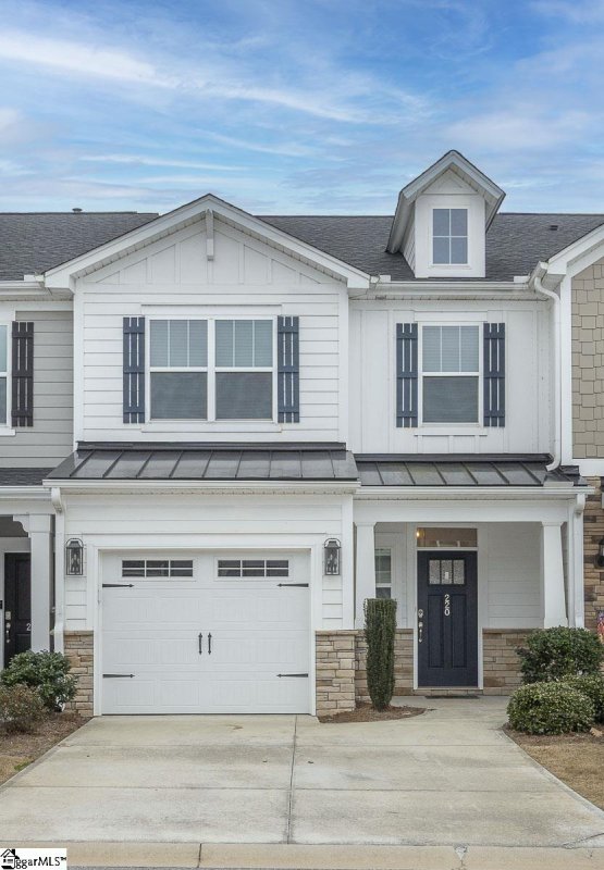 220 Nautique Court