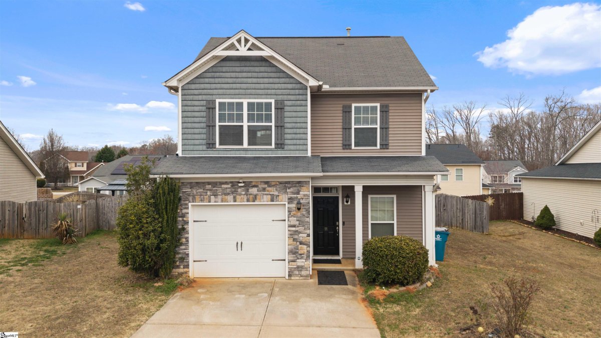 11 Heatherfield Drive